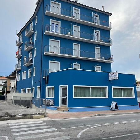 Hotel Belvedere Porto SantʼElpidio Exterior foto
